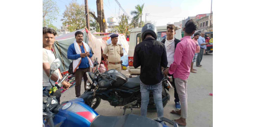 यातायात पुलिस ने वाहन चेकिंग अभियान में 75000 का काटा चालान